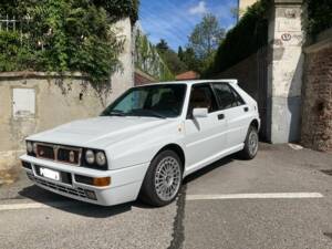 Image 2/19 of Lancia Delta HF Integrale Evoluzione II (1993)