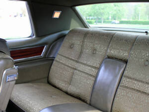 Bild 18/30 von Cadillac Coupe DeVille (1972)