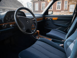Bild 5/29 von Mercedes-Benz 280 SE (1981)