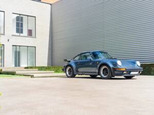 Bild 26/33 von Porsche 911 Turbo 3.3 (1988)