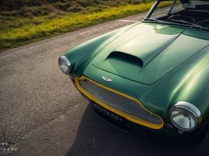 Image 17/48 de Aston Martin DB 4 (1960)