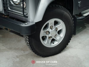 Image 11/25 of Land Rover Defender 90 (2013)