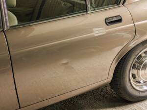 Image 13/13 of Jaguar XJ 6 4.2 (1985)