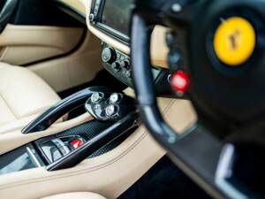 Bild 40/50 von Ferrari FF (2012)