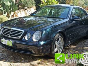 Image 1/10 of Mercedes-Benz CLK 55 AMG (2000)