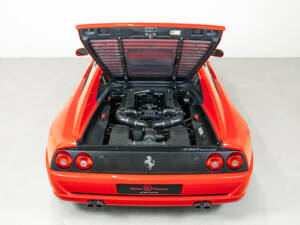 Image 57/83 of Ferrari F 355 Berlinetta (1996)