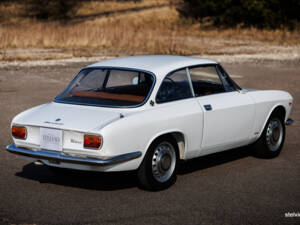 Bild 17/42 von Alfa Romeo Giulia 1600 Sprint GT Veloce (1967)