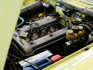 Image 19/24 of Alfa Romeo Spider 1300 Junior (1972)