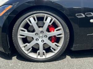 Image 9/39 de Maserati GranTurismo S (2010)