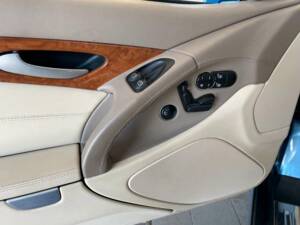Image 15/19 of Mercedes-Benz SL 500 (2008)