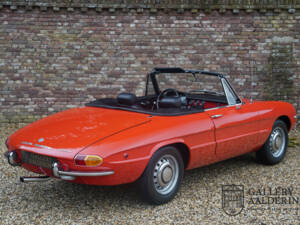 Bild 2/50 von Alfa Romeo 1750 Spider (1969)