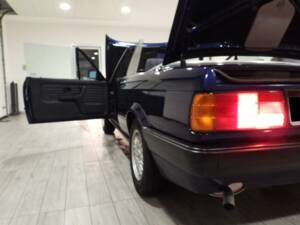 Image 12/15 of BMW 318i (1991)