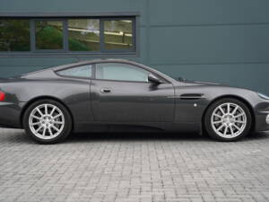 Image 3/50 of Aston Martin V12 Vanquish S (2007)