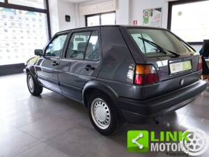 Immagine 3/10 di Volkswagen Golf Mk II 1.3 (1990)