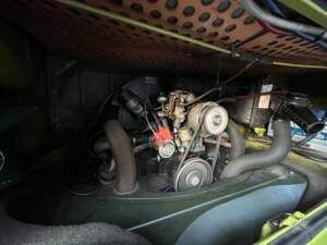 Image 34/57 of Volkswagen T2b Westfalia (1978)