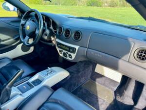 Immagine 27/31 di Ferrari 360 Modena (2000)