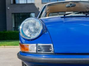 Image 27/34 de Porsche 911 2.0 E (1969)