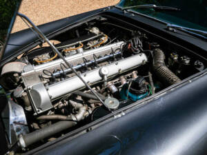 Afbeelding 25/47 van Aston Martin DB 6 Vantage (1966)