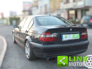 Bild 6/10 von BMW 320d (2000)