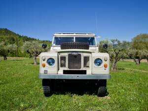Image 6/14 of Land Rover 109 (1971)