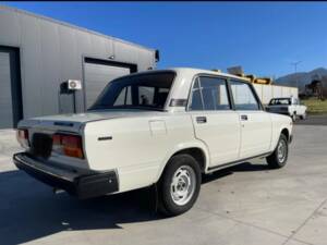 Image 10/17 of Lada 2107 (1988)