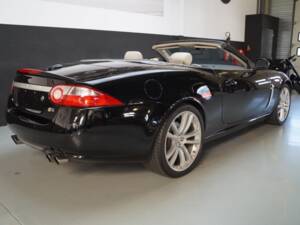 Image 28/65 of Jaguar XKR (2009)