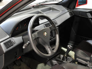 Image 15/37 of Alfa Romeo 155 Twin Spark 2.0 (1992)