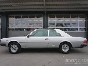 Image 3/66 of FIAT 130 Coupé (1972)