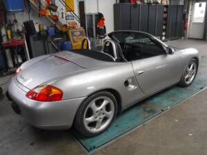 Bild 17/36 von Porsche Boxster S (2000)