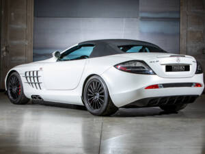 Image 13/34 of Mercedes-Benz SLR McLaren 722 S (2011)