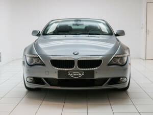 Immagine 4/17 di BMW 630i (2007)