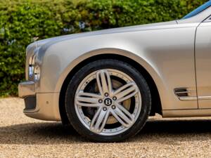 Bild 42/50 von Bentley Mulsanne (2011)