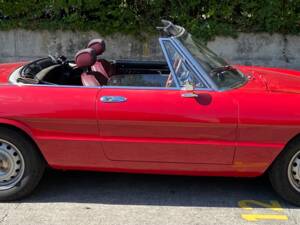 Afbeelding 27/50 van Alfa Romeo 2000 Spider Veloce (1973)