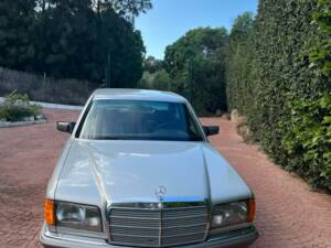 Image 2/4 of Mercedes-Benz 280 SE (1984)