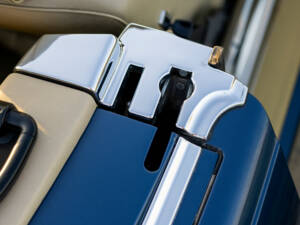 Immagine 15/42 di Mercedes-Benz 300 SL (1986)
