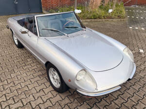 Image 10/71 de Alfa Romeo Spider Veloce 2000 (1977)