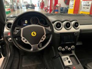 Immagine 8/18 di Ferrari 612 Scaglietti (2008)