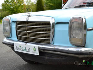 Imagen 50/50 de Mercedes-Benz 220 D (1974)