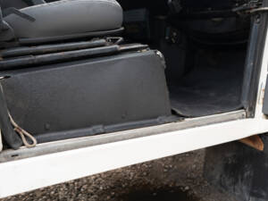 Image 50/98 of Land Rover Defender 110 Td5 (1999)