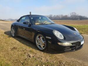 Image 5/18 of Porsche 911 Carrera S (2005)