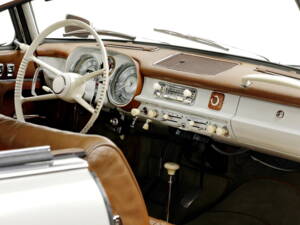 Immagine 15/28 di BMW 503 (1959)