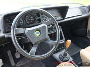 Image 25/50 de Lancia Gamma Coupe 2000 (1981)