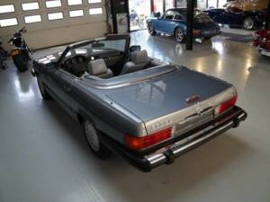 Bild 49/50 von Mercedes-Benz 560 SL (1989)