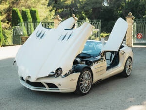 Image 2/17 of Mercedes-Benz SLR McLaren (2008)