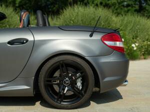 Afbeelding 34/50 van Mercedes-Benz SLK 55 AMG (2005)