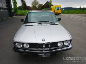 Image 14/59 of BMW 528i (1982)