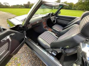 Imagen 35/45 de Mercedes-Benz 300 SL (1988)