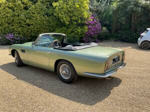 Immagine 7/8 di Aston Martin DB 6 Volante (1967)