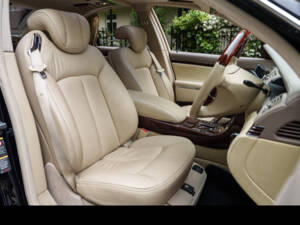 Bild 22/37 von Maybach 57 (2008)