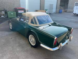Image 2/7 de Triumph TR 4A (1966)